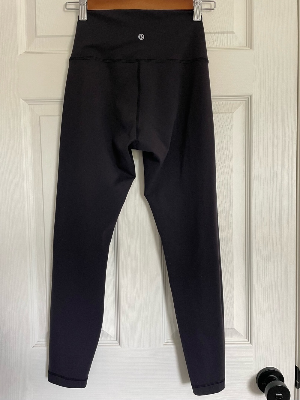 Lululemon Black High Rise Leggings Size 6/8 READ Athleisure Yoga Pilates Sporty